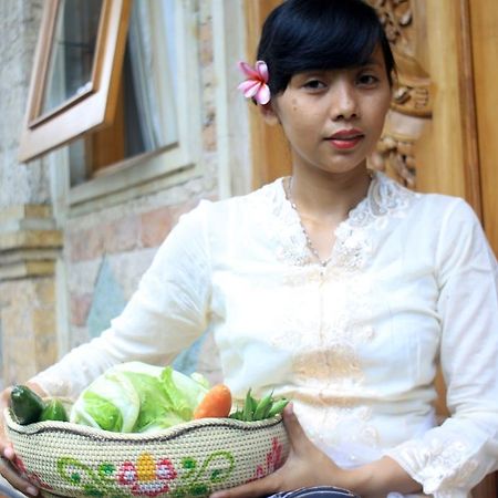 The Reinhold Guesthouse Bali Керобокан Номер фото