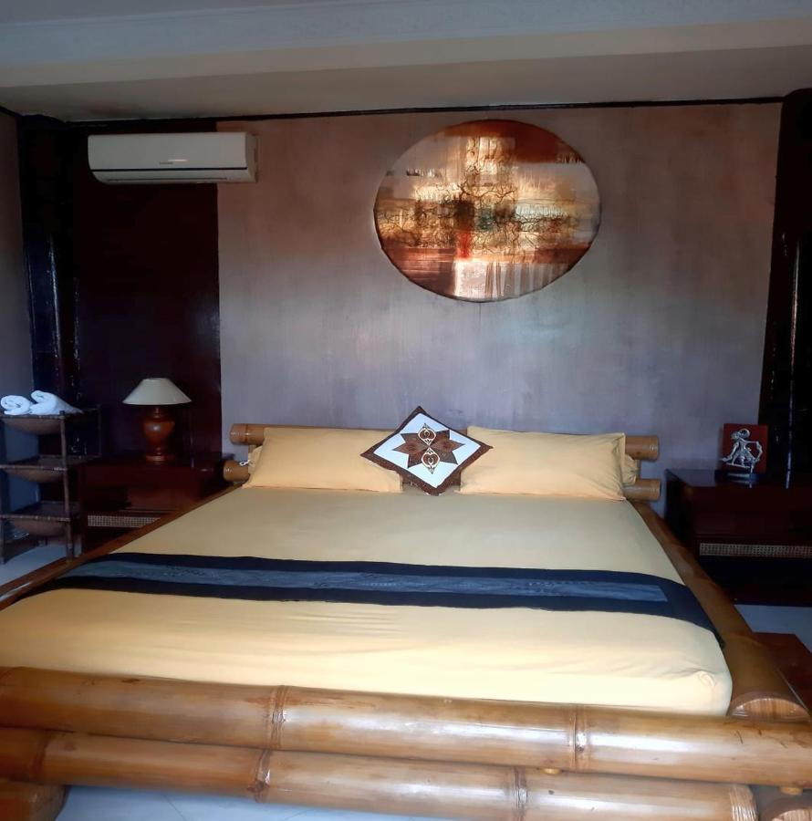 The Reinhold Guesthouse Bali Керобокан Экстерьер фото