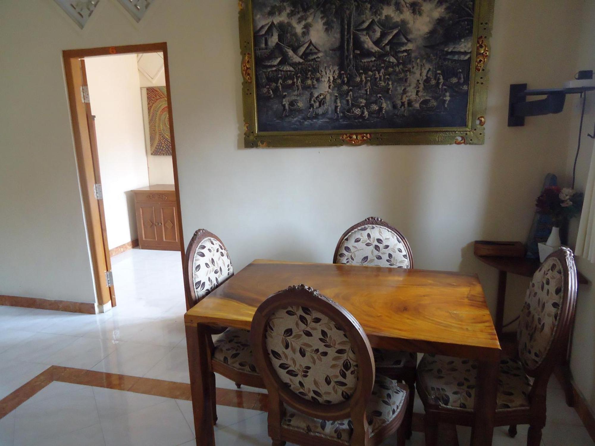 The Reinhold Guesthouse Bali Керобокан Экстерьер фото