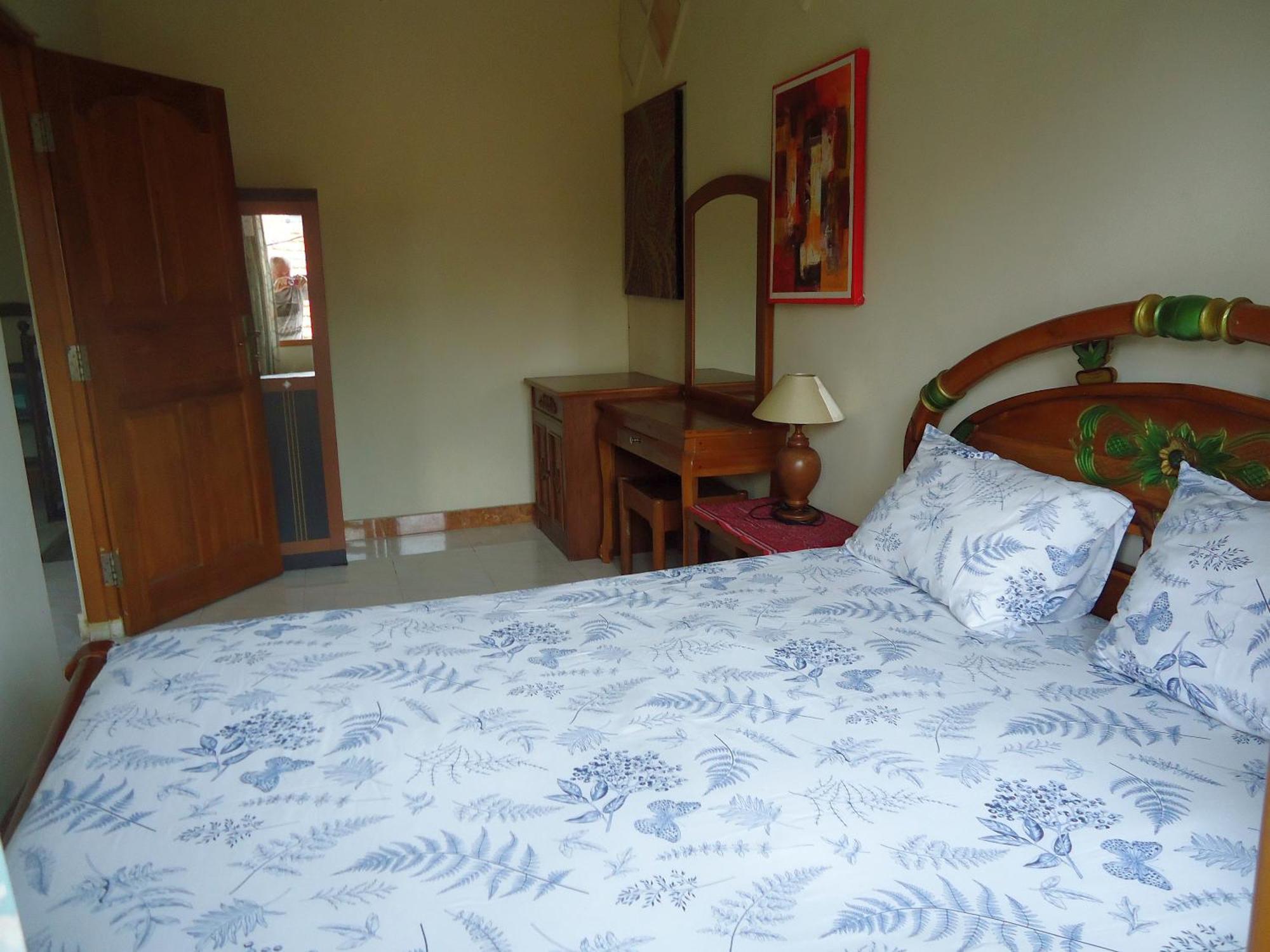 The Reinhold Guesthouse Bali Керобокан Экстерьер фото