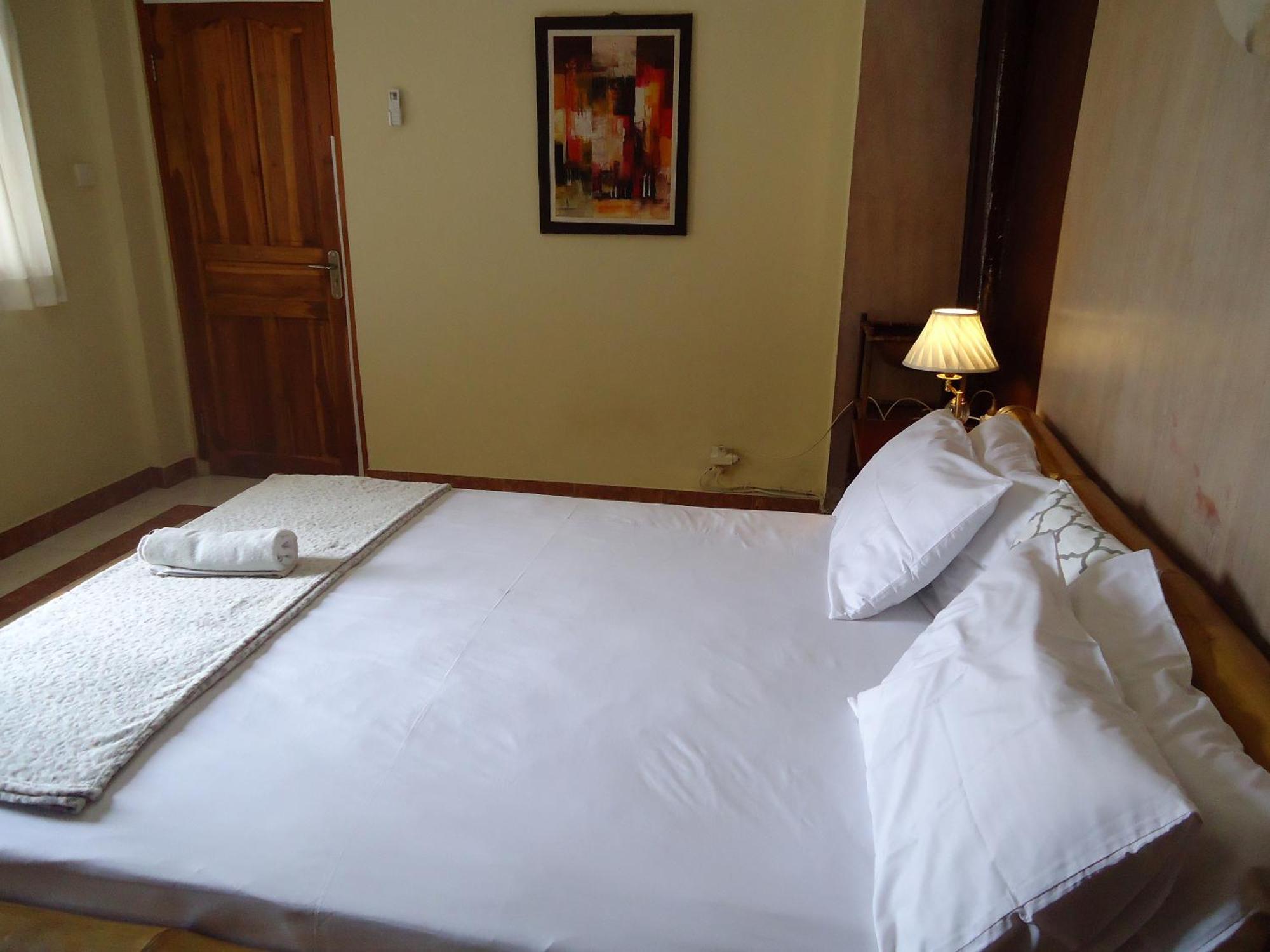 The Reinhold Guesthouse Bali Керобокан Экстерьер фото