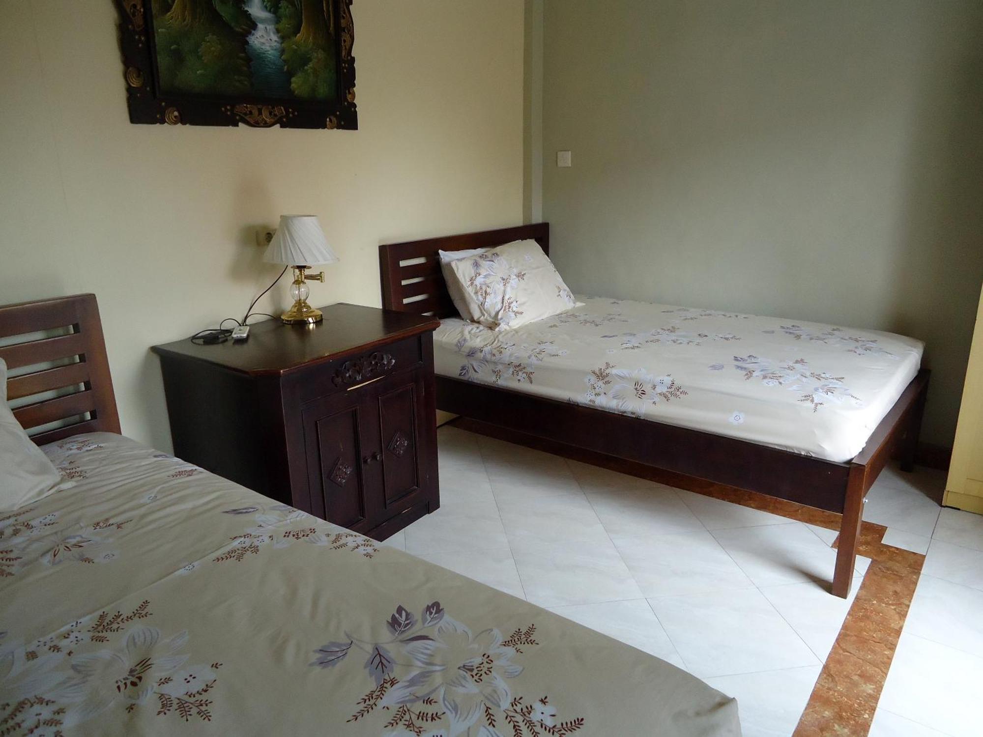 The Reinhold Guesthouse Bali Керобокан Экстерьер фото