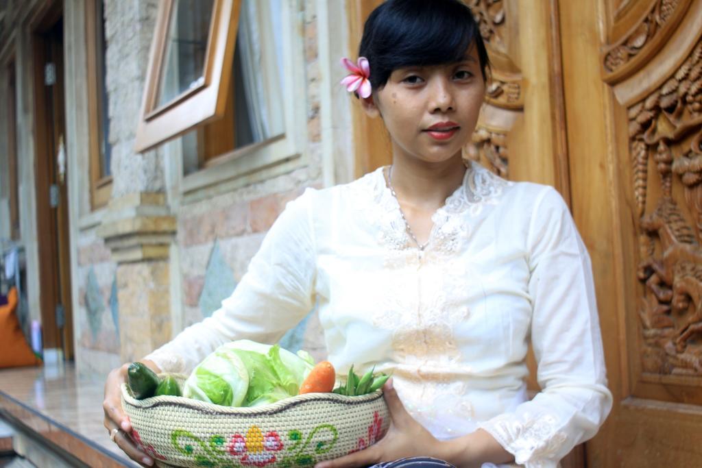 The Reinhold Guesthouse Bali Керобокан Номер фото